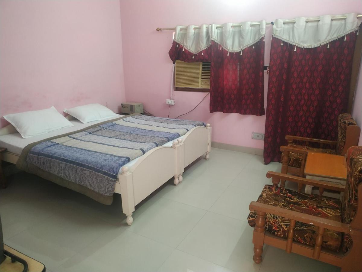 Hotel Shri Mahant Orchha 5 Mint Walking From Ram Raja Temple المظهر الخارجي الصورة