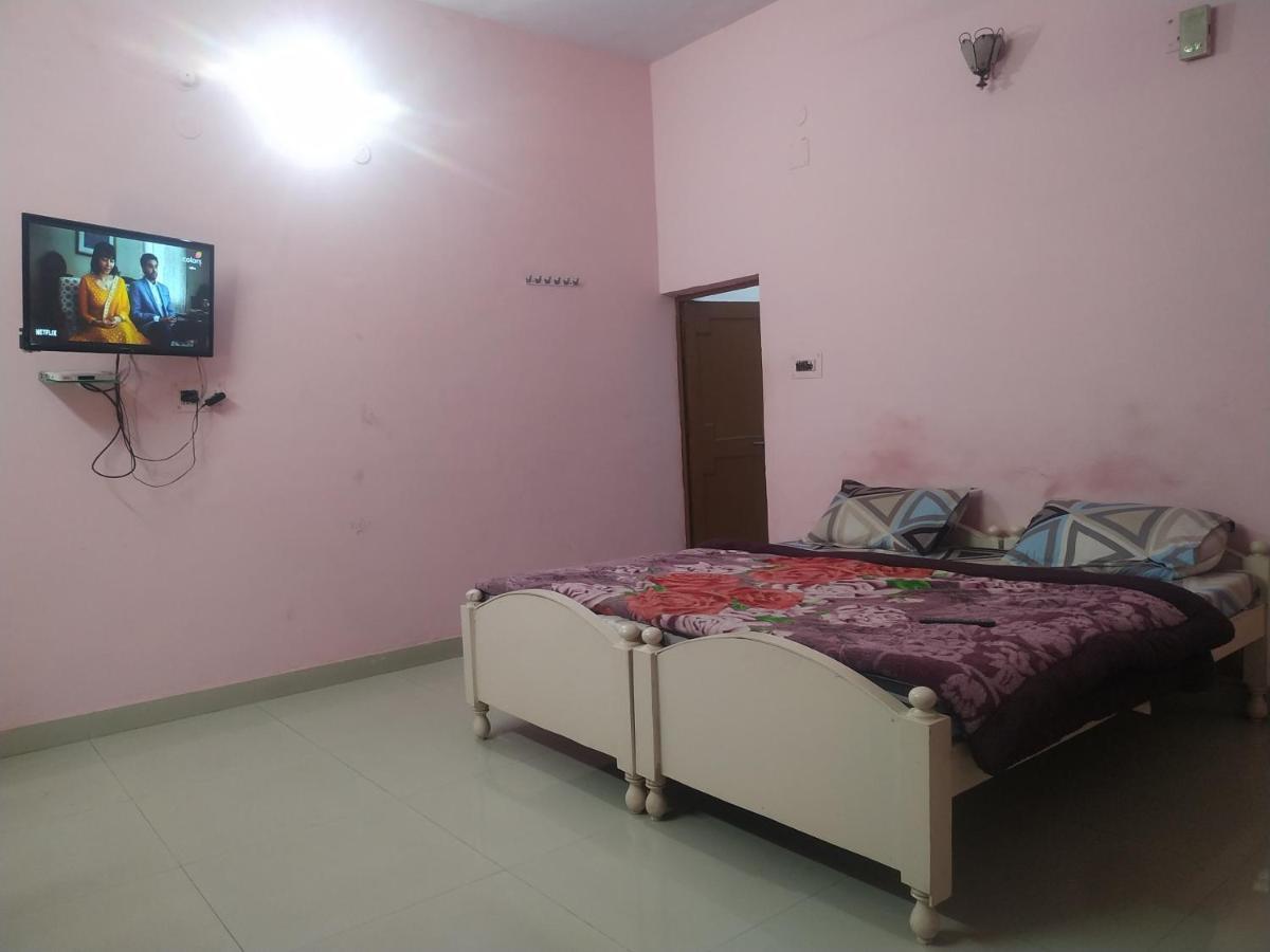 Hotel Shri Mahant Orchha 5 Mint Walking From Ram Raja Temple المظهر الخارجي الصورة