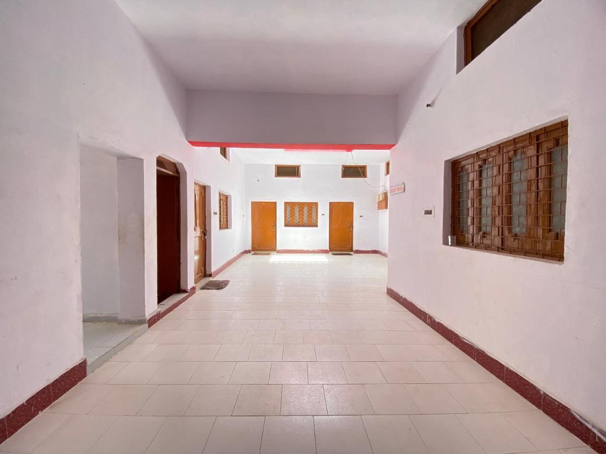 Hotel Shri Mahant Orchha 5 Mint Walking From Ram Raja Temple المظهر الخارجي الصورة