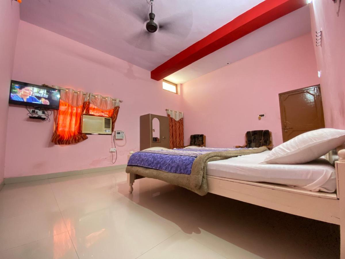 Hotel Shri Mahant Orchha 5 Mint Walking From Ram Raja Temple المظهر الخارجي الصورة