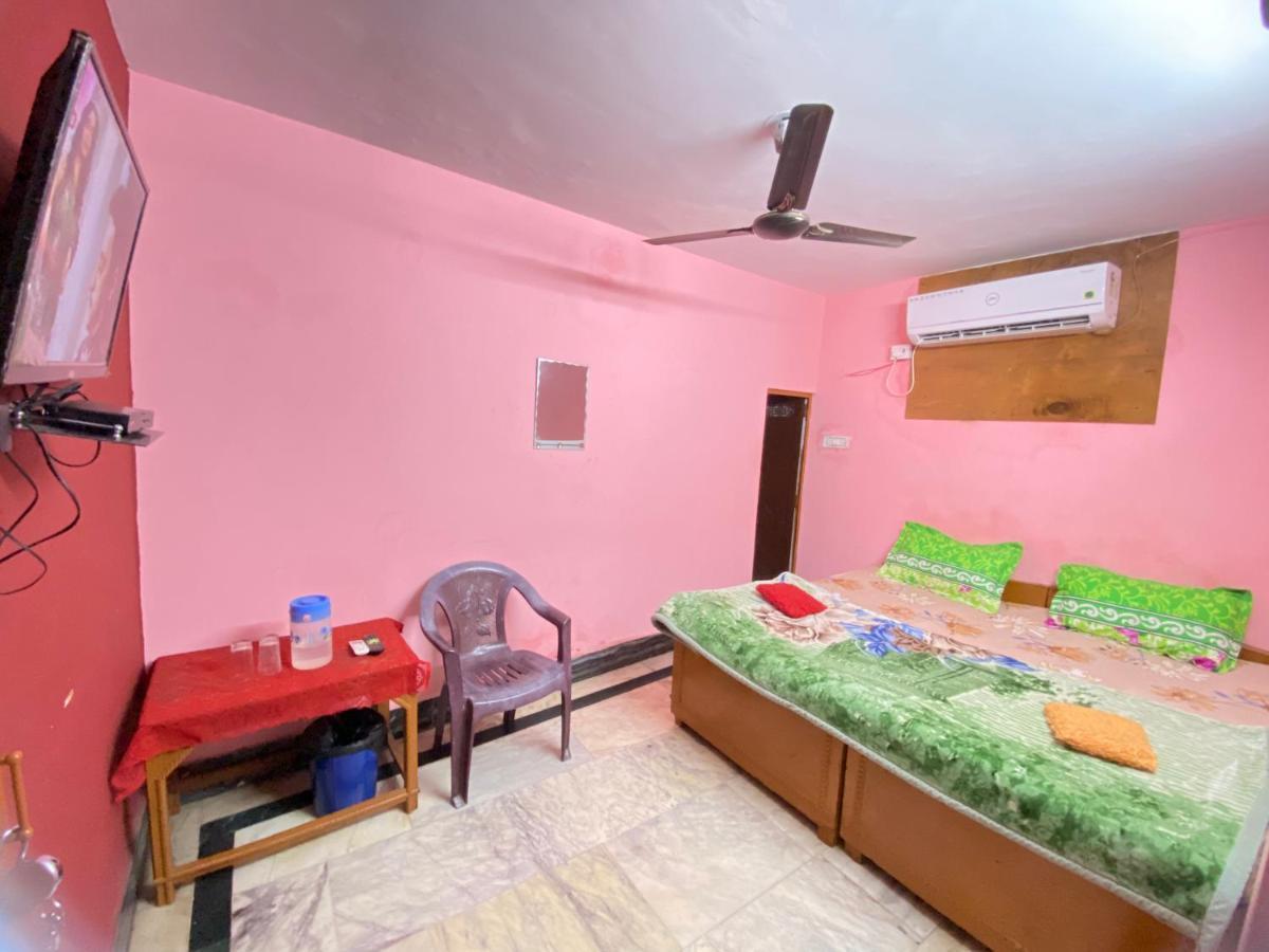 Hotel Shri Mahant Orchha 5 Mint Walking From Ram Raja Temple المظهر الخارجي الصورة