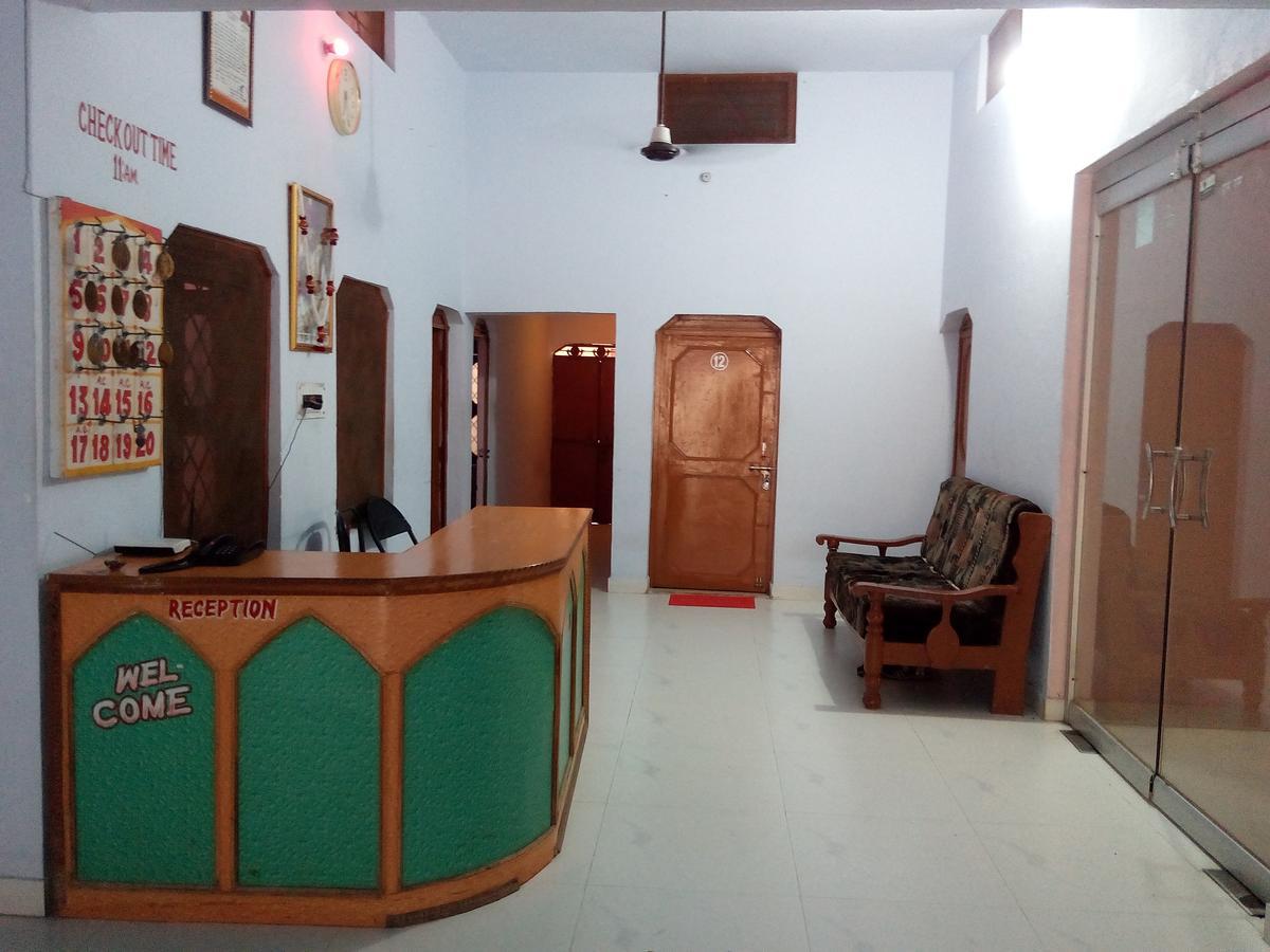 Hotel Shri Mahant Orchha 5 Mint Walking From Ram Raja Temple المظهر الخارجي الصورة
