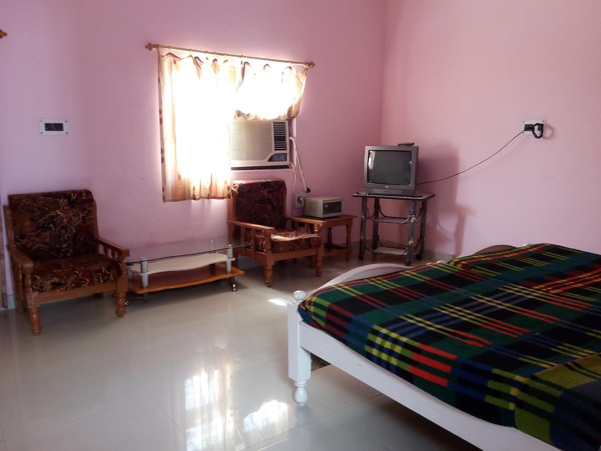 Hotel Shri Mahant Orchha 5 Mint Walking From Ram Raja Temple المظهر الخارجي الصورة