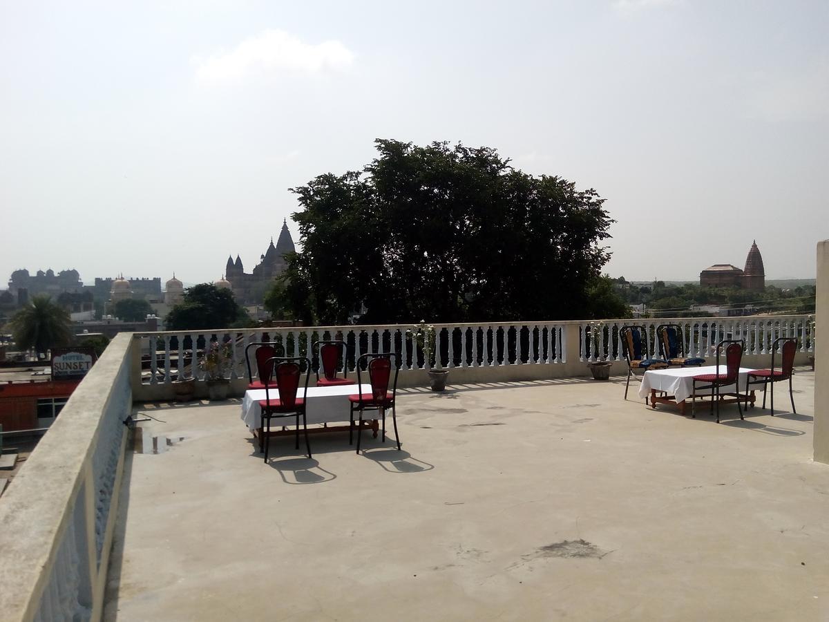 Hotel Shri Mahant Orchha 5 Mint Walking From Ram Raja Temple المظهر الخارجي الصورة