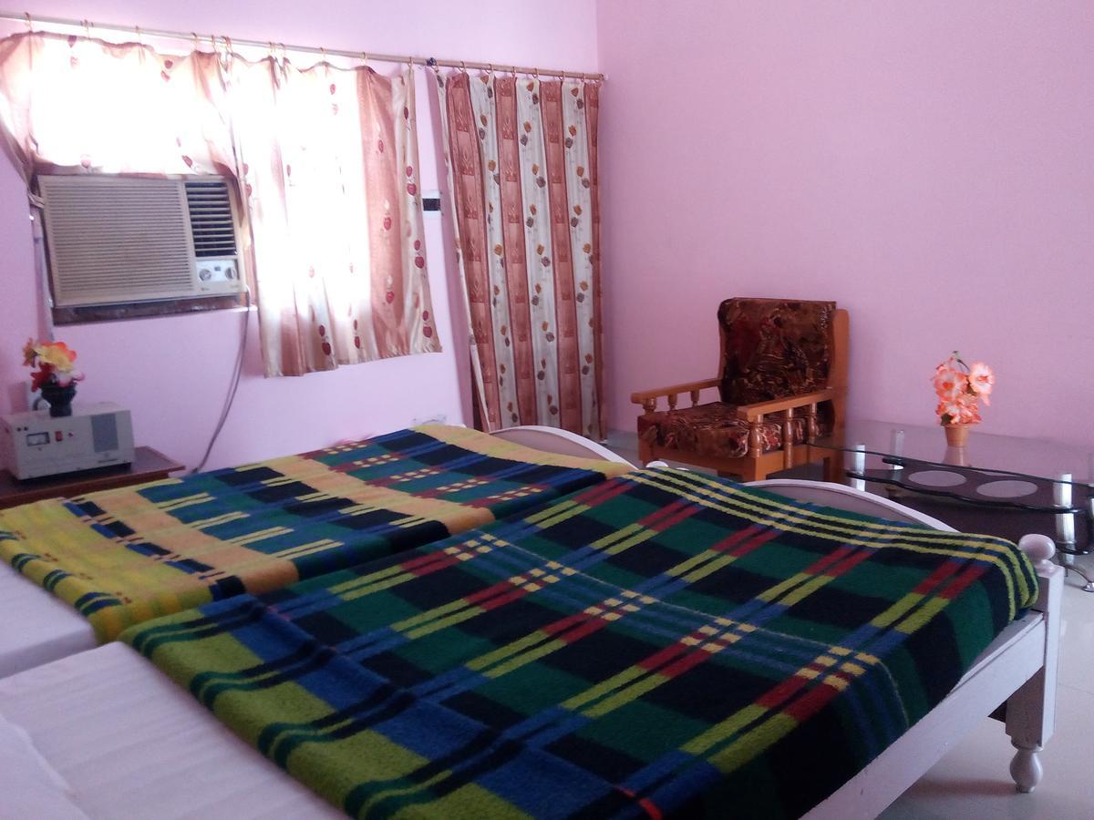 Hotel Shri Mahant Orchha 5 Mint Walking From Ram Raja Temple المظهر الخارجي الصورة