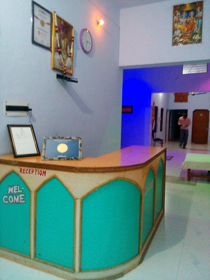 Hotel Shri Mahant Orchha 5 Mint Walking From Ram Raja Temple المظهر الخارجي الصورة