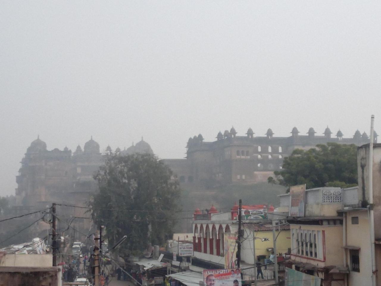 Hotel Shri Mahant Orchha 5 Mint Walking From Ram Raja Temple المظهر الخارجي الصورة